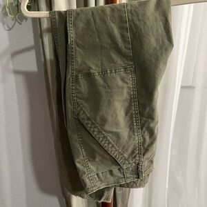 Green Cropped Cargo Style Pants